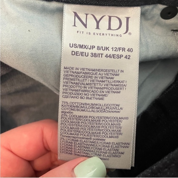 NYDJ Rinse Capri Crop Jeans w/ COOLMAX & Lift Tuck Tech, Sz 8 Dark Wash - Picture 11 of 11